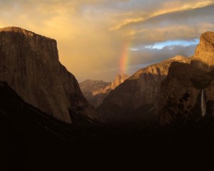Yosemite valley view rainbow sunset