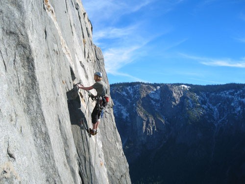 Hans Florine traversing from the Muir Wall to the Nose.