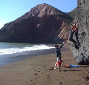Tennessee Valley Beach - Bay Area Bouldering, California, USA. Click to Enlarge