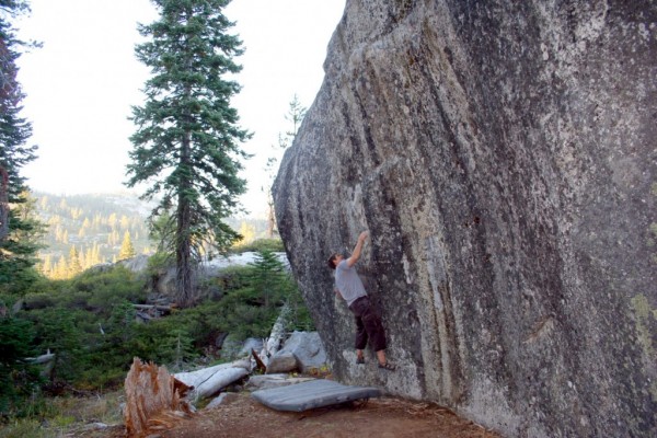 The cruxy start of the classic 10 Gauge &#40;V6&#41; at The Getaway Bo...
