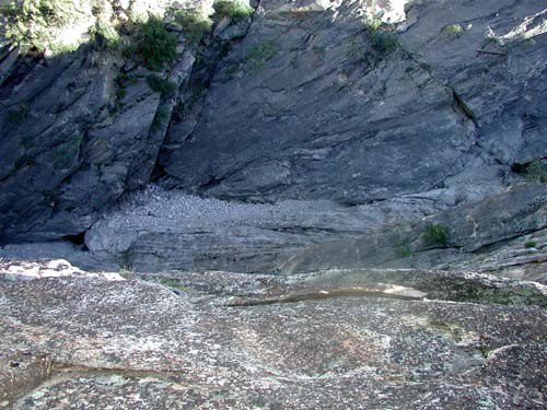 Middle Cathedral - Photo Gallery - East Buttress 5.10c or 5.9 A0