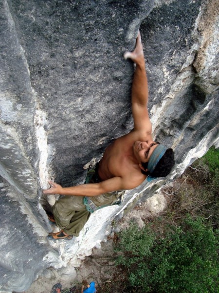 Joel on Chamaco Pendejo 11d.  Photo taken by Jonathon Gibbler