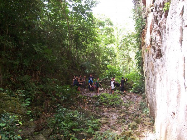 Cebu City teenagers arriving at the Crag.