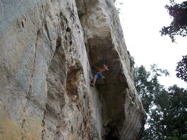 Here Nono is putting up Blackfoot 5.12a using the assorted draws I gav...