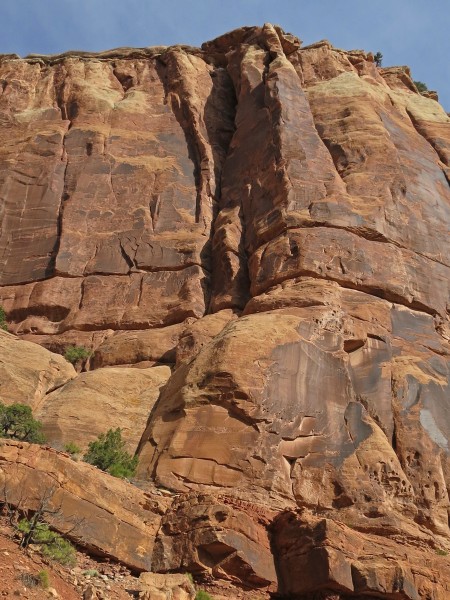View of the buttress from the parking pull out