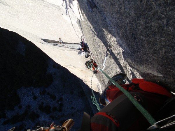 Looking at the belay from the start of the difficulties on the nipple ...