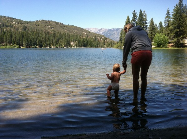Looking for sharks in Hume Lake