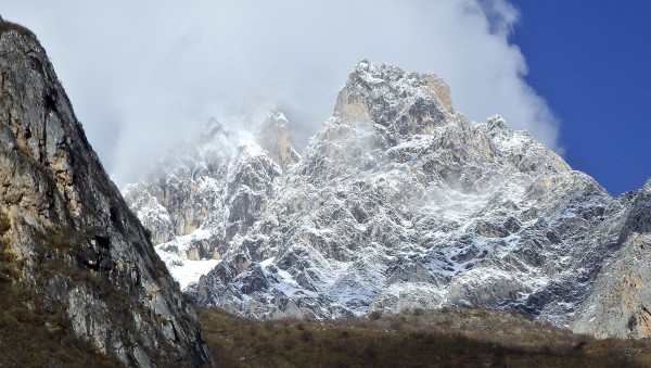 Gangga VII after snow &#40;main peak behind&#41;