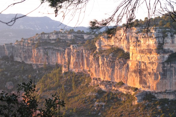 Siurana - the Valley Crags in the evening sun.