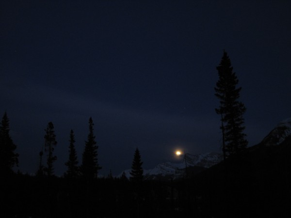 Moonrise from my camp just off the David Thompson Highway &#40;4/14/14&#41;.