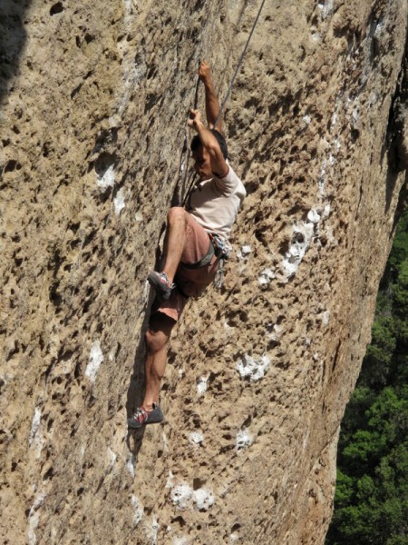 Sal Pamukcu on the Planet of the Apes wall, The Crack .11b to a crowd ...