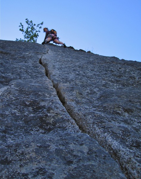 Rachael cruising the headwall crack, Outer Space, Leavenworth