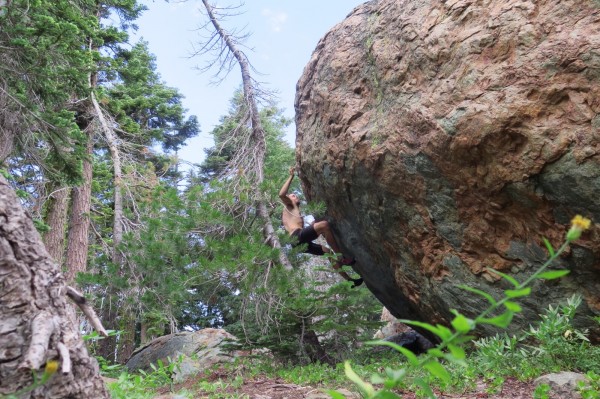 Unknown problem mere feet from the main trail, probably V3/4ish. Lots ...