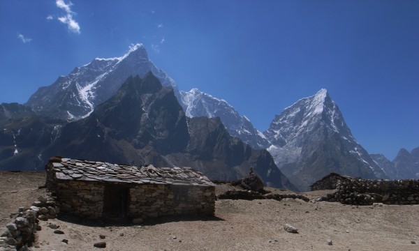 Cholatse is the peak on the right.