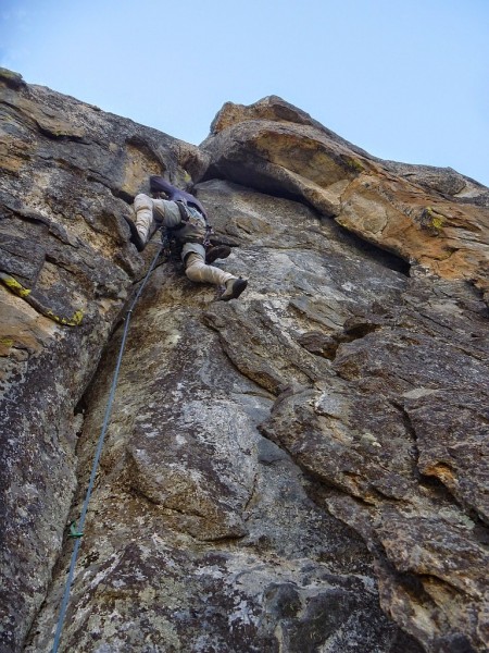 p6 amazing overhanging jugs and flaring hand crack 15:10